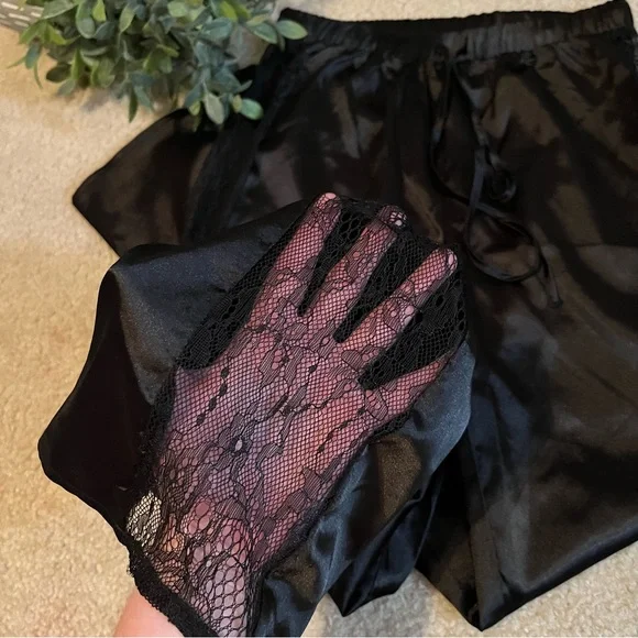 Wolf and Whistle lace pj pants - Picture 4 of 4